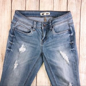 Dollhouse ripped jeans